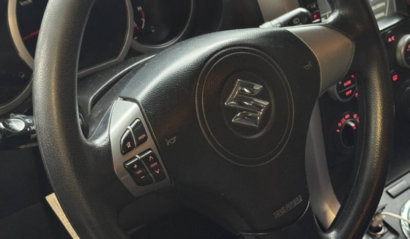 
								SUZUKI GRAND VITARA AT 2.4 4X4 full									