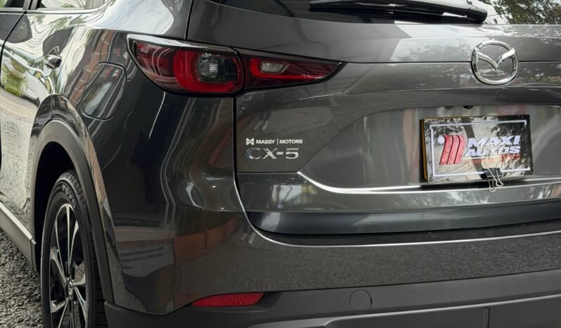 
								MAZDA CX-5 TOURING 2.0L 4×2 full									