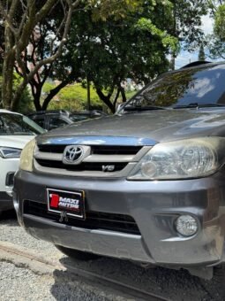 
										TOYOTA FORTUNER SR.5 4.0 GAS/GASOLINA full									