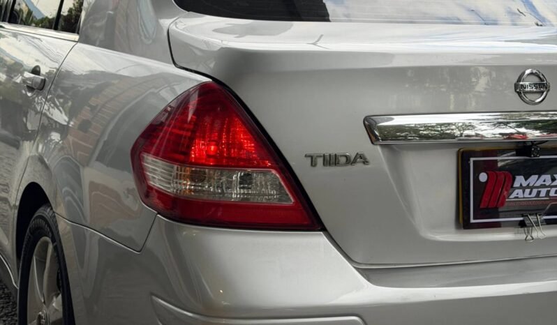 
								NISSAN TIIDA EMOTION MT HB full									