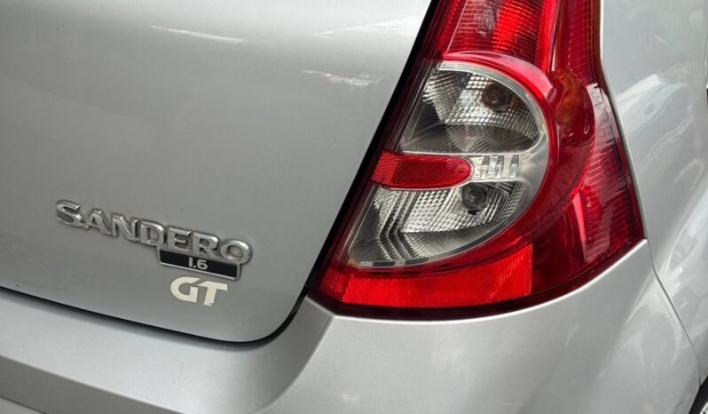 
								RENAULT SANDERO GT LINE 16V 1.6 MT full									
