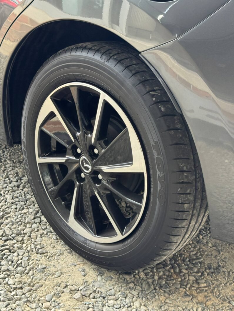 
								MAZDA 2 GRAND TOURING 1.5L AT full									