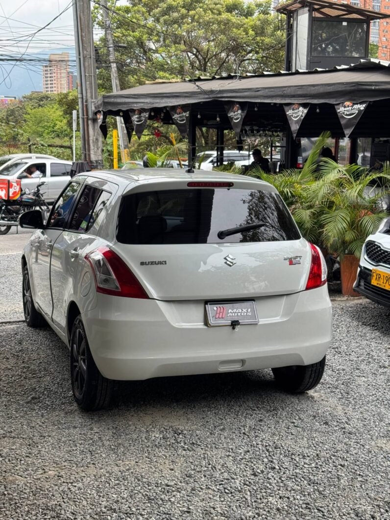 
								SUZUKI SWIFT 1.2 MT HB full									
