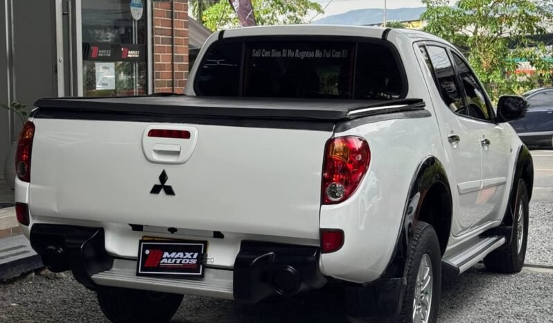 
								MITSUBISHI SPORTERO L200 MT 4X4 DIESEL full									