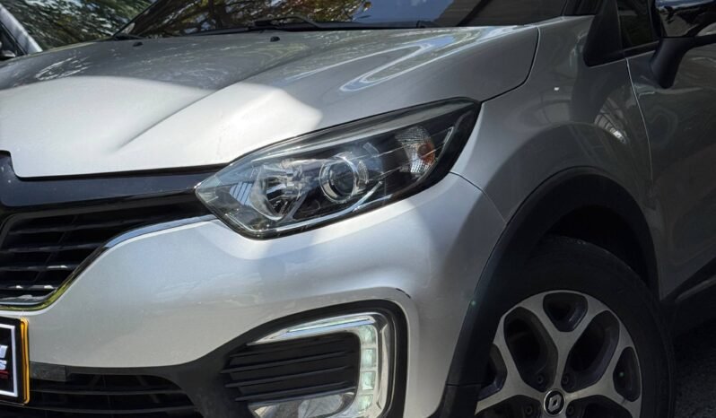 
								RENAULT CAPTUR INTENS AT 2.0 4X2 full									