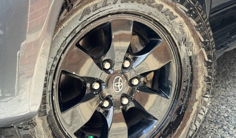 
								TOYOTA FORTUNER SR.5 4.0 GAS/GASOLINA full									