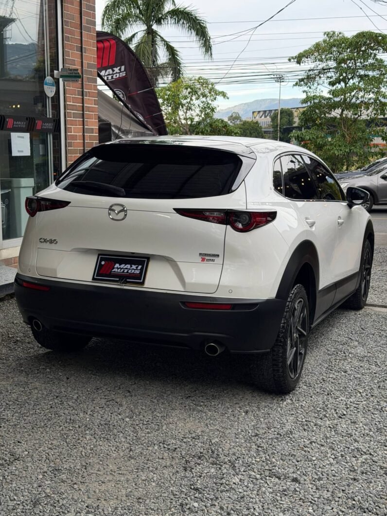
								MAZDA CX-30 GRAND TOURING LX 2.5 full									