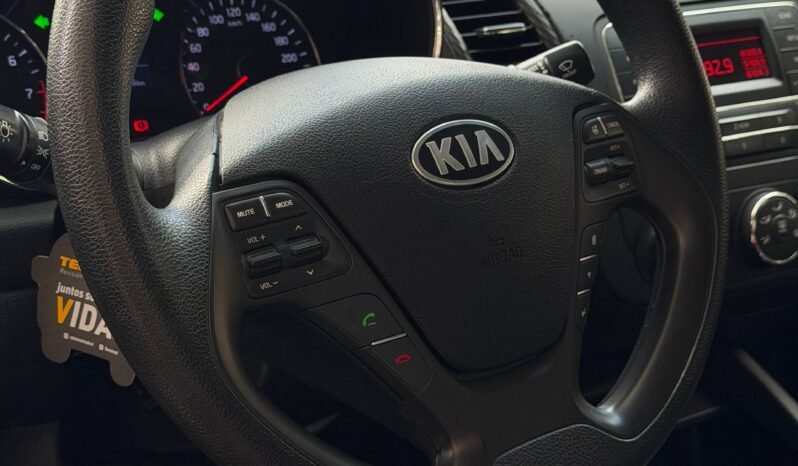 
								KIA CERATO PRO EX 1.6 AT full									