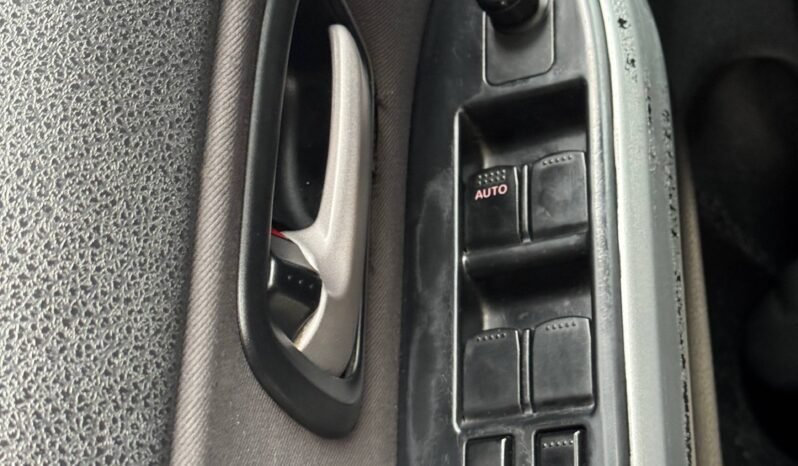 
								SUZUKI GRAND VITARA AT 2.4 4X4 full									