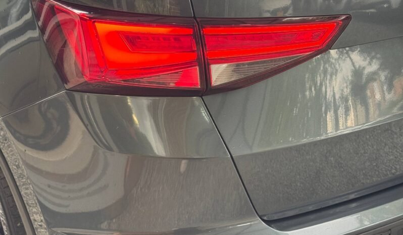 
								SEAT ATECA STYLE 2.0 AT full									