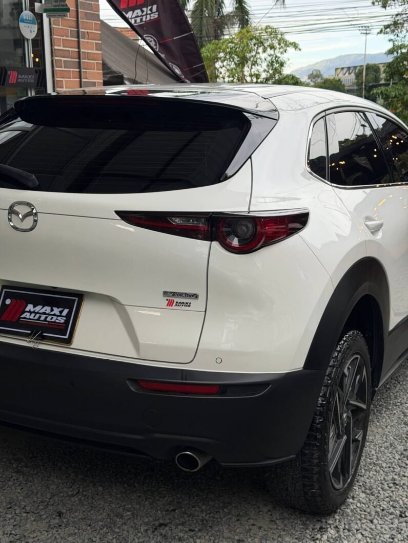 
								MAZDA CX-30 GRAND TOURING LX 2.5 full									