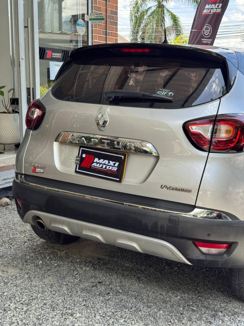 
								RENAULT CAPTUR INTENS AT 2.0 4X2 full									