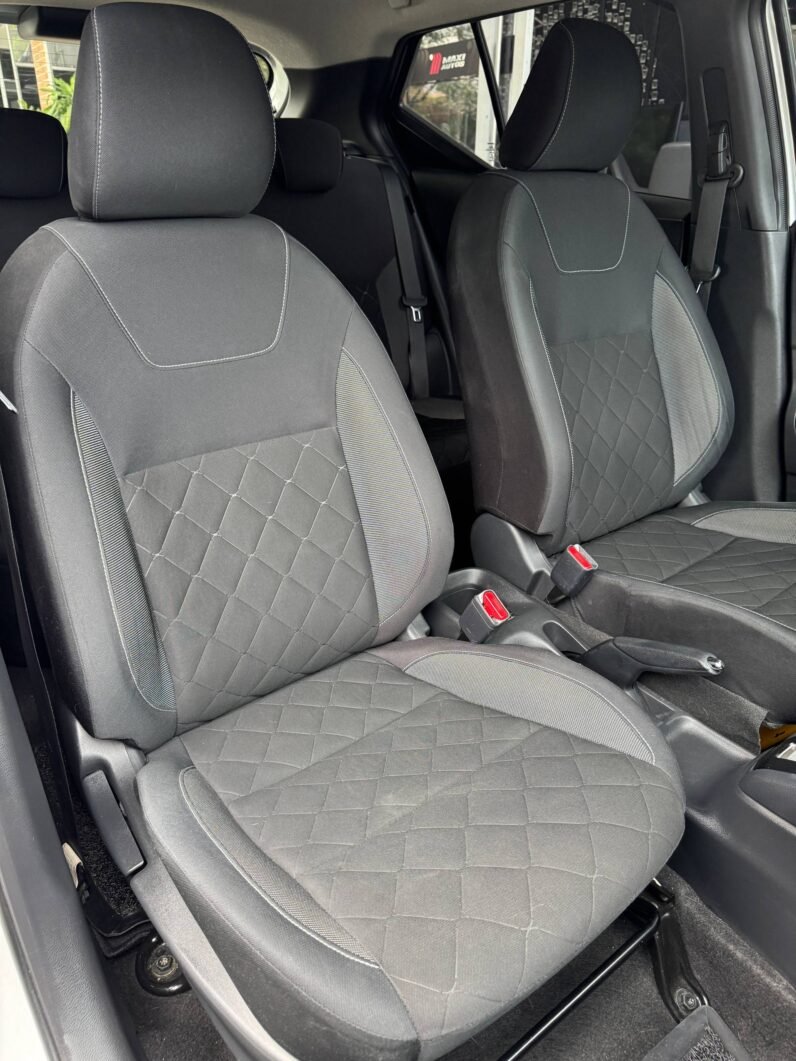 
								NISSAN KICKS ADVANCE AT 1.6 full									