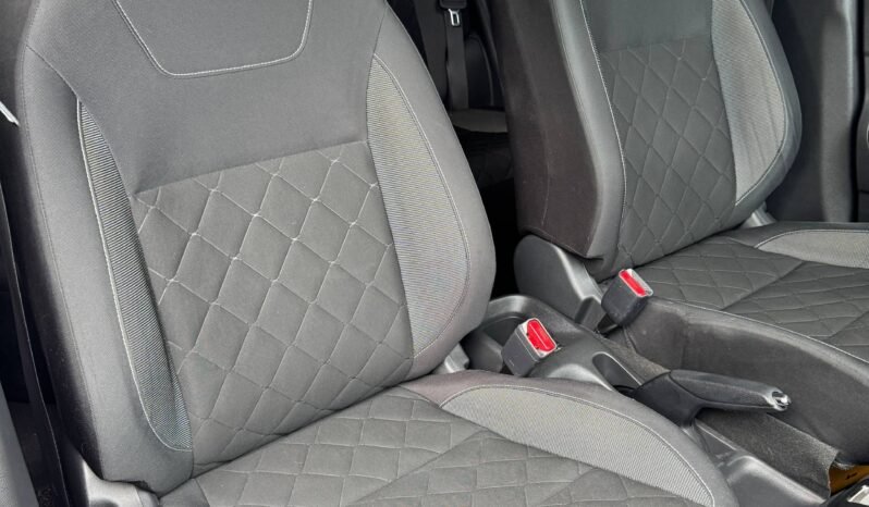 
								NISSAN KICKS ADVANCE AT 1.6 full									