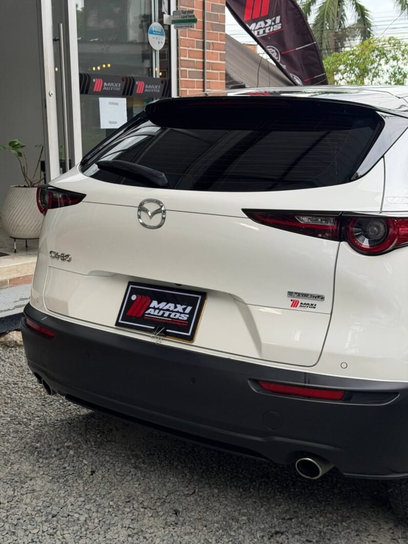 
								MAZDA CX-30 GRAND TOURING LX 2.5 full									