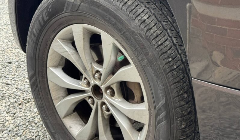 
								SUZUKI GRAND VITARA AT 2.4 4X4 full									