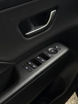 
										HYUNDAI KONA LIMITED HIBRIDA 1.6 AT 4X2 full									