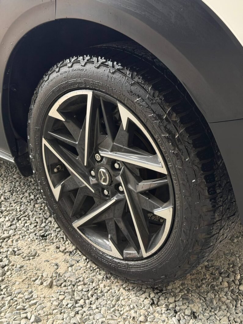 
								MAZDA CX-30 GRAND TOURING LX 2.5 full									