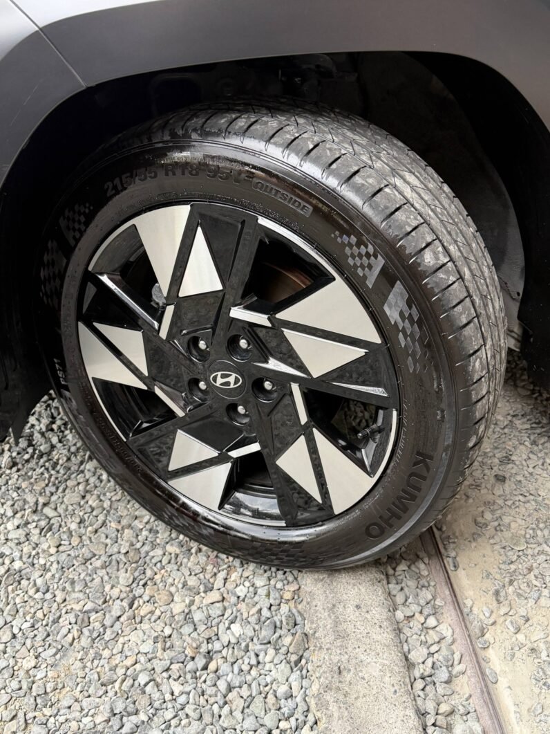 
								HYUNDAI KONA LIMITED HIBRIDA 1.6 AT 4X2 full									