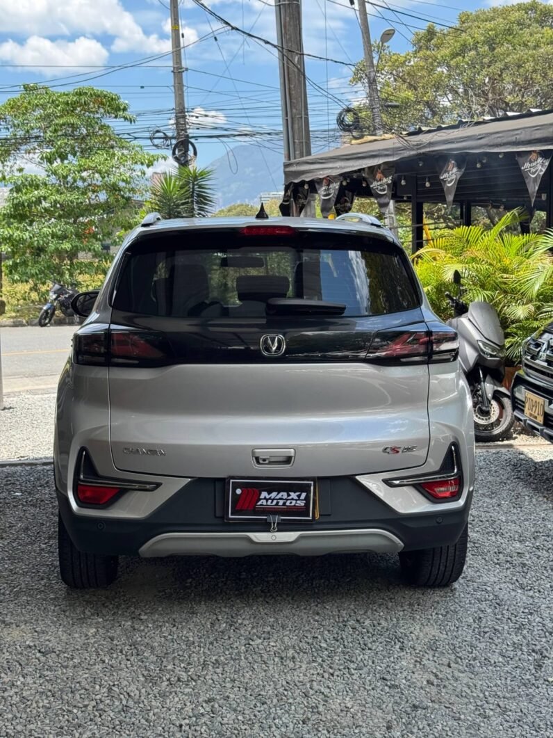 
								CHANGAN CS15 LUXURY MT 1.5 4X2 full									