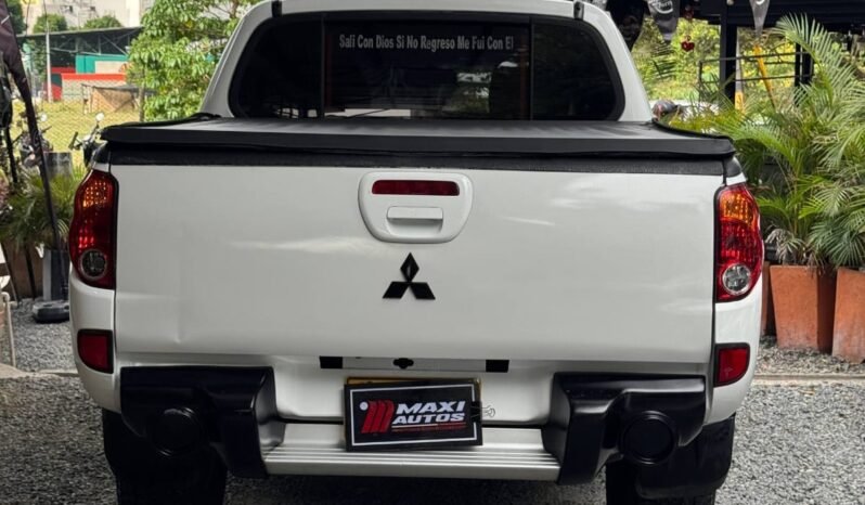 
								MITSUBISHI SPORTERO L200 MT 4X4 DIESEL full									