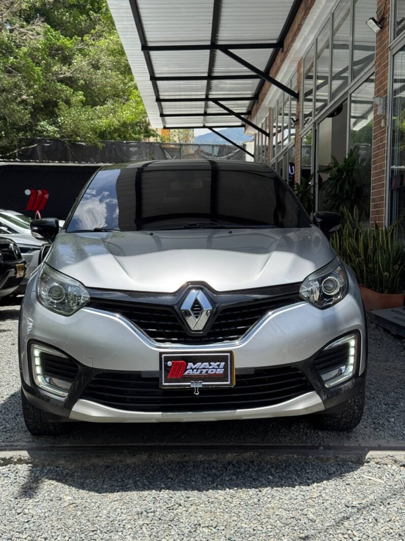 
								RENAULT CAPTUR INTENS AT 2.0 4X2 full									