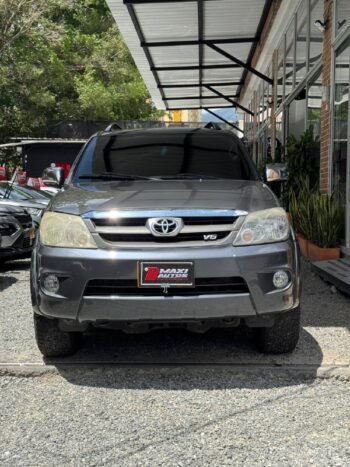 TOYOTA FORTUNER SR.5 4.0 GAS/GASOLINA