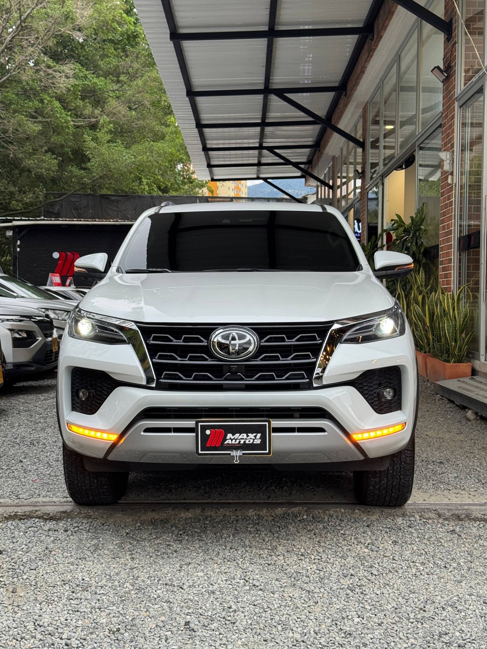 TOYOTA FORTUNER SRV 2.8 DIÉSEL 4X2