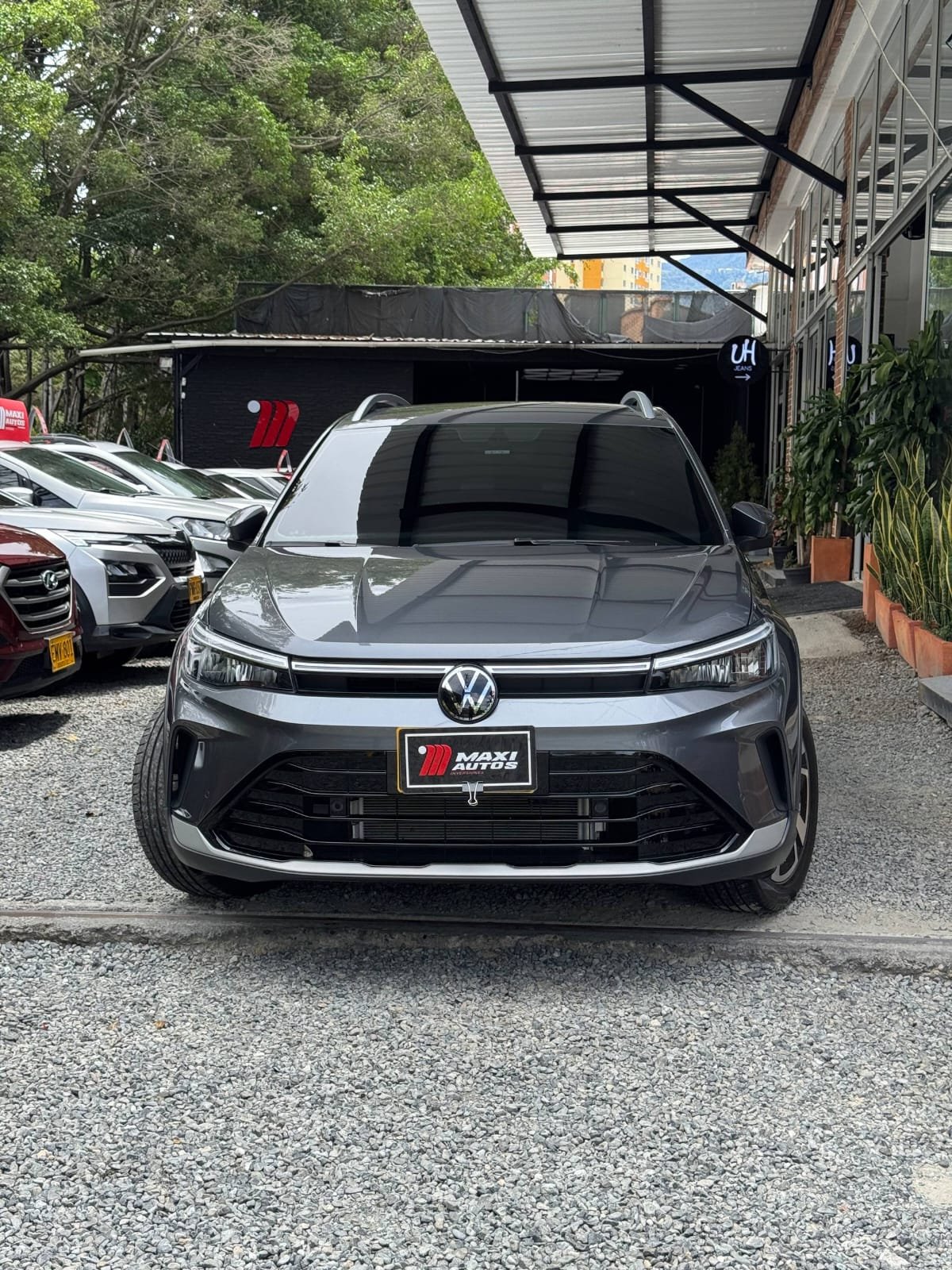 VOLKSWAGEN NIVUS HIGHLINE AT 4X2