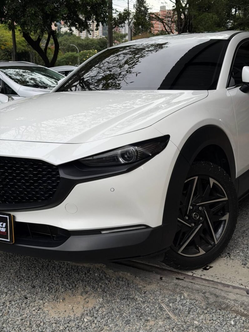 
								MAZDA CX-30 GRAND TOURING LX 2.5 full									