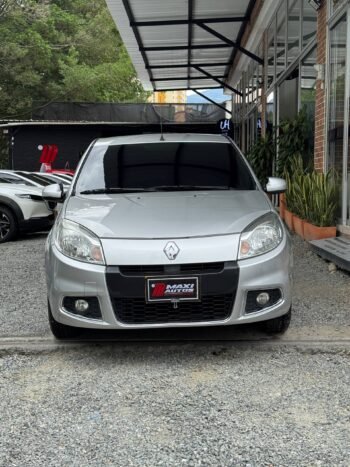 RENAULT SANDERO AUTOMATIQ