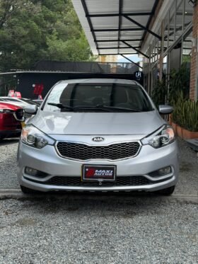 KIA CERATO PRO EX 1.6 AT