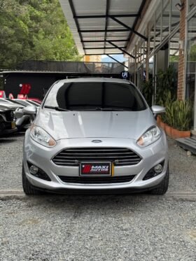 FORD FIESTA TITANIUM AT 1.6