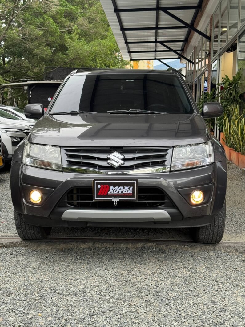 
								SUZUKI GRAND VITARA AT 2.4 4X4 full									