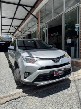 TOYOTA RAV4 STREET 2.0L AT 4×2
