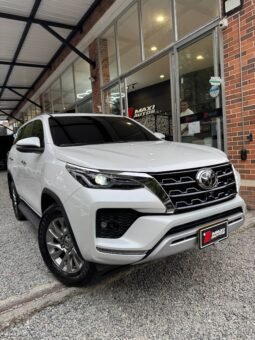 TOYOTA FORTUNER SRV 2.8 DIÉSEL 4X2