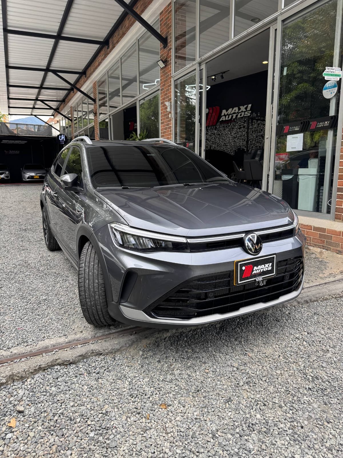 VOLKSWAGEN NIVUS HIGHLINE AT 4X2
