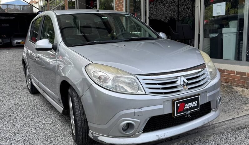 
								RENAULT SANDERO GT LINE 16V 1.6 MT full									