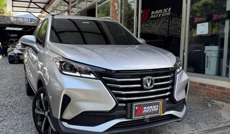 
								CHANGAN CS15 LUXURY MT 1.5 4X2 full									