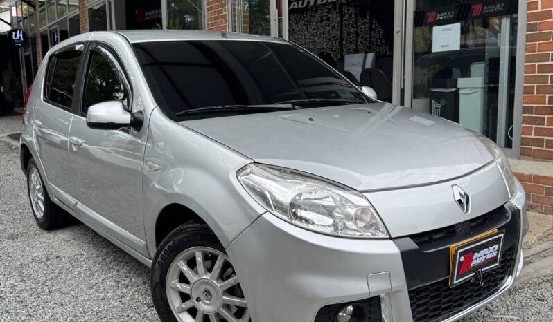 
								RENAULT SANDERO AUTOMATIQ full									