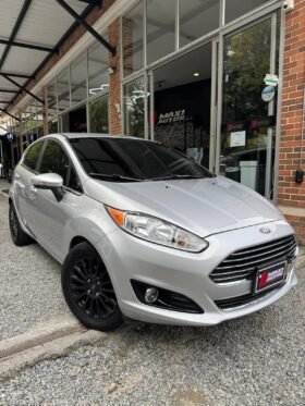 FORD FIESTA TITANIUM AT 1.6