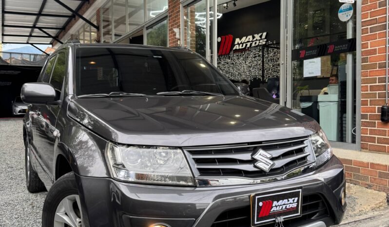 
								SUZUKI GRAND VITARA AT 2.4 4X4 full									