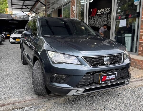 
								SEAT ATECA STYLE 2.0 AT full									