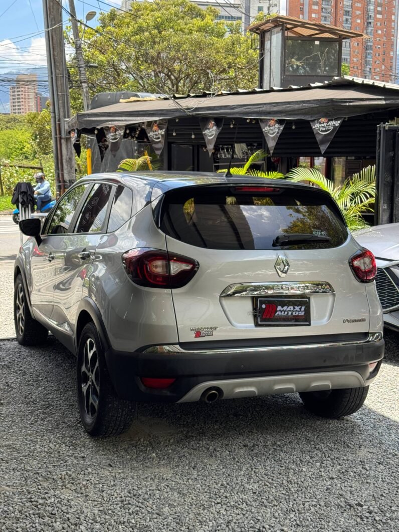 
								RENAULT CAPTUR INTENS AT 2.0 4X2 full									