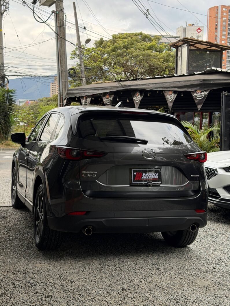 
								MAZDA CX-5 TOURING 2.0L 4×2 full									