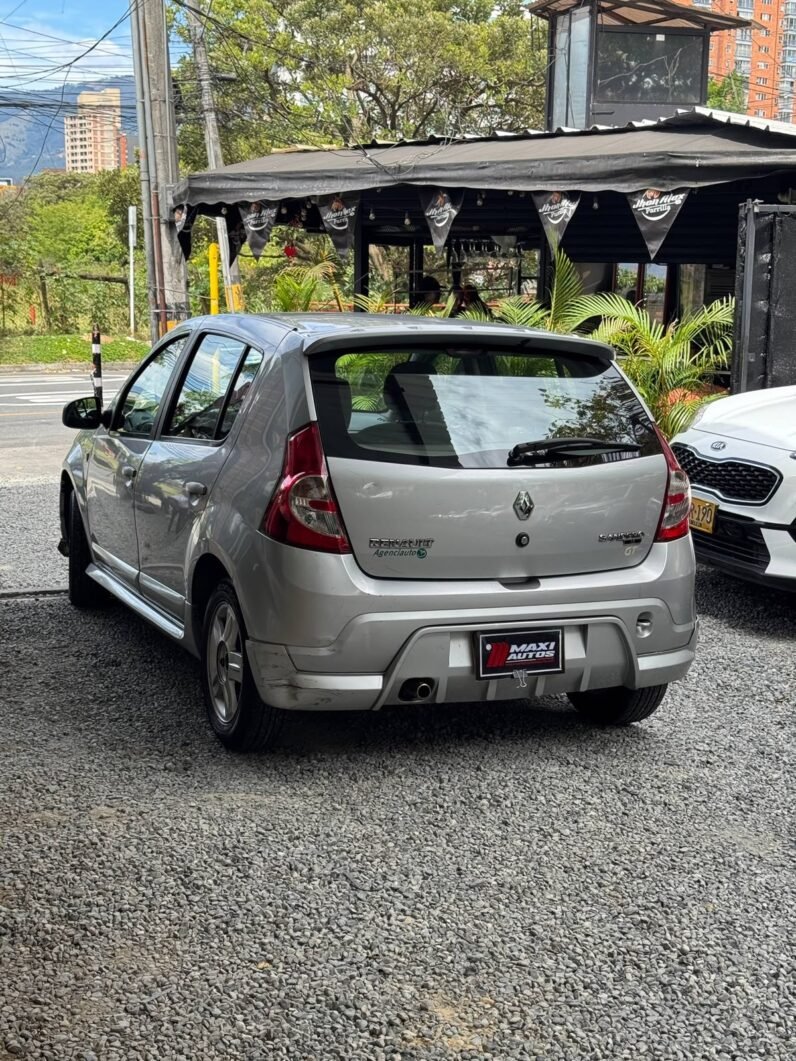 
								RENAULT SANDERO GT LINE 16V 1.6 MT full									