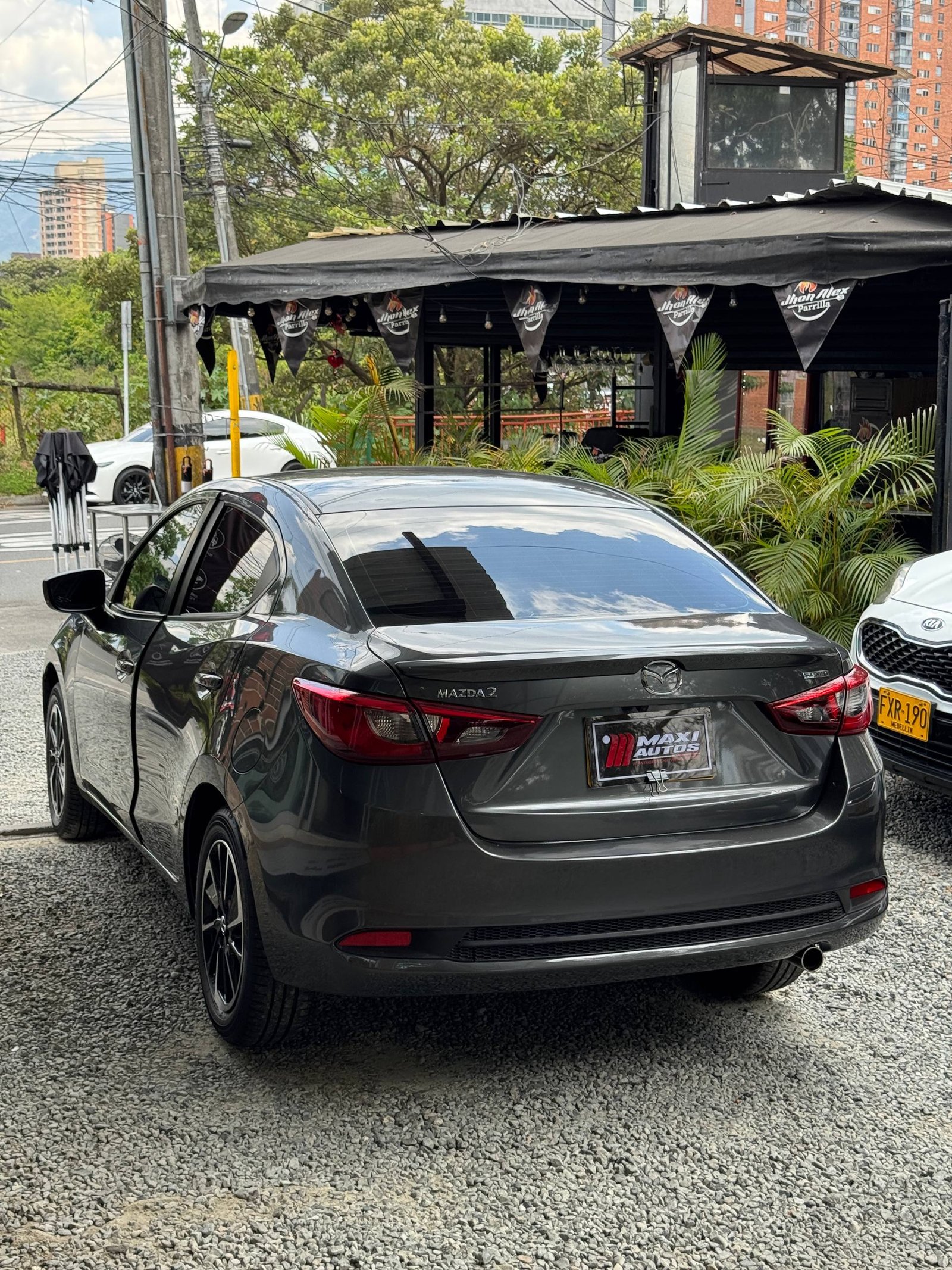MAZDA 2 GRAND TOURING 1.5L AT