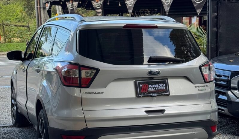 
								FORD ESCAPE TITANIUM AT 4X4 full									