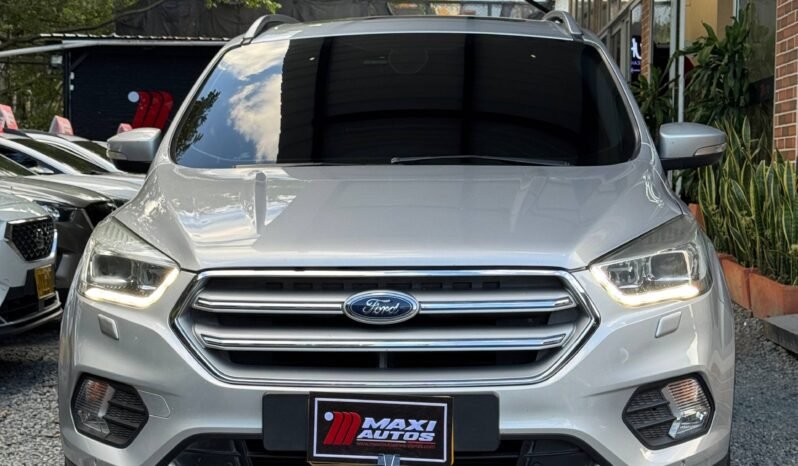 
								FORD ESCAPE TITANIUM AT 4X4 full									