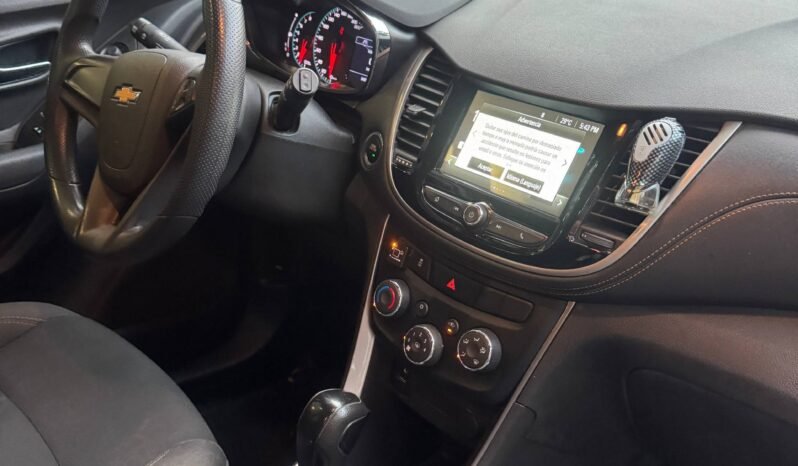 
								CHEVROLET TRACKER LT AT 1.8 full									